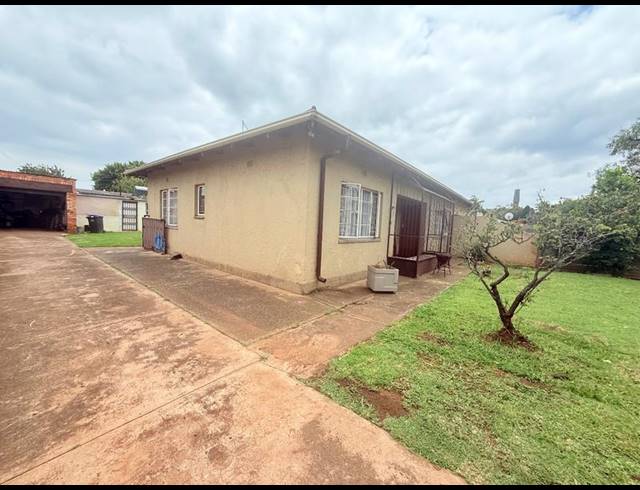 2 BEDROOM HOUSE FOR SALE IN VANDERBIJLPARK CW 6